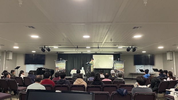 Bible-seminar-photo-7918-1.jpg